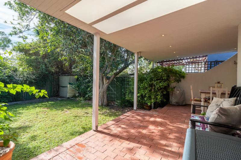 2 Bedroom Property for Sale in Harfield Village Western Cape
